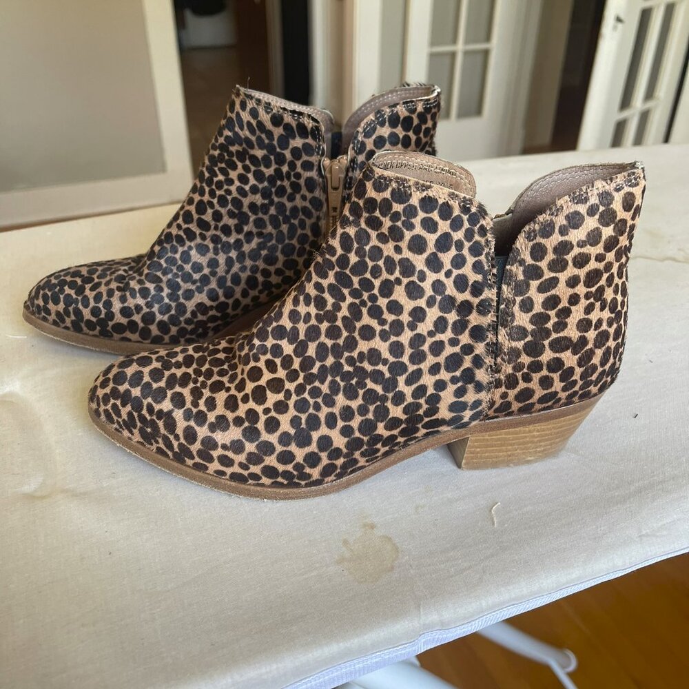Animal print ankle boots / booties